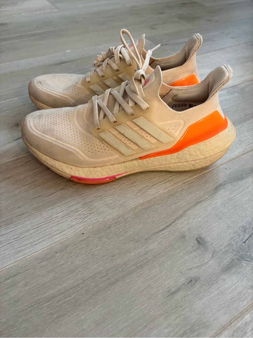 adidas Ultraboost 21 Women's Athletic Shoes US 8